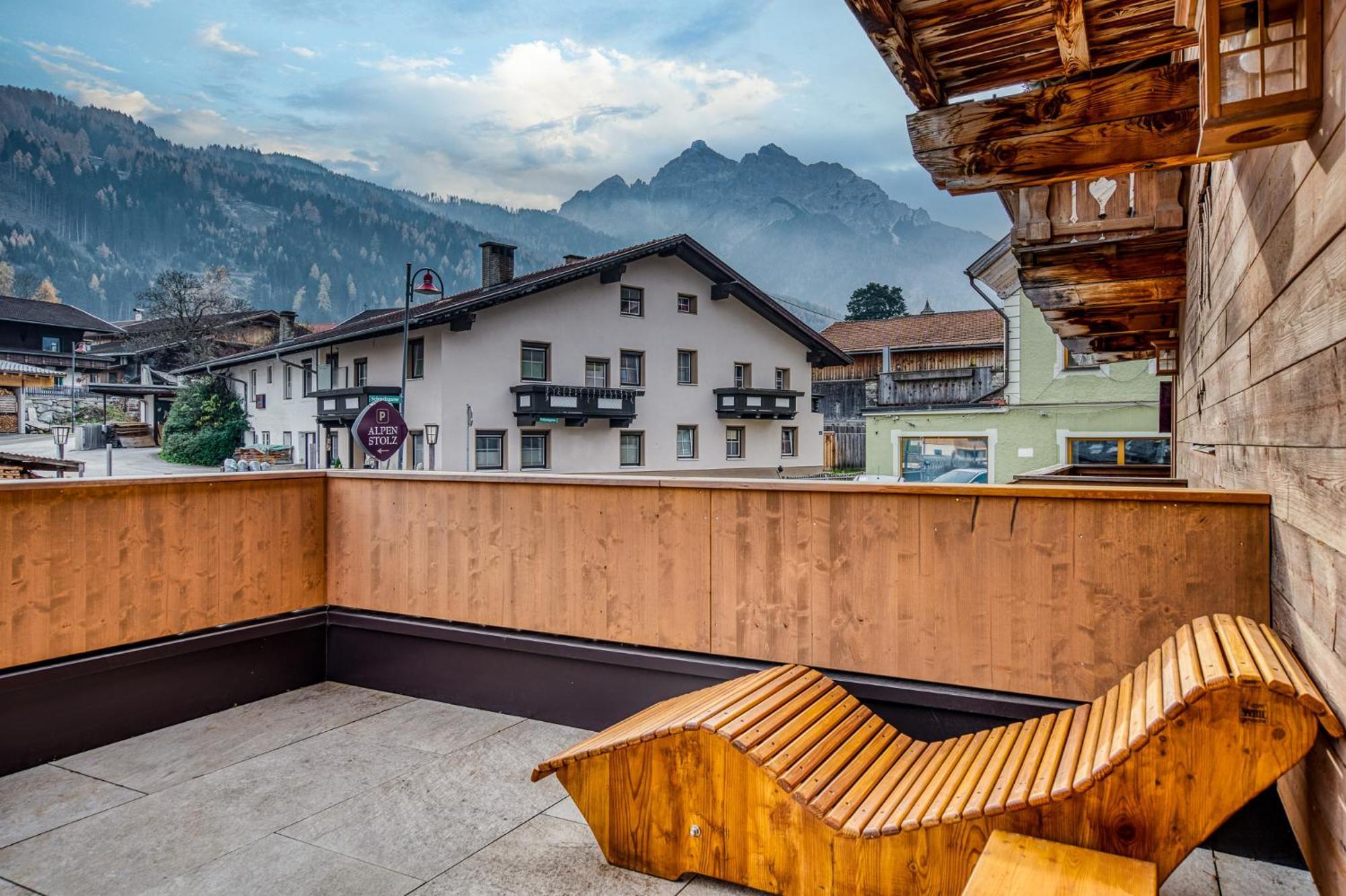 Hotel Alpenstolz