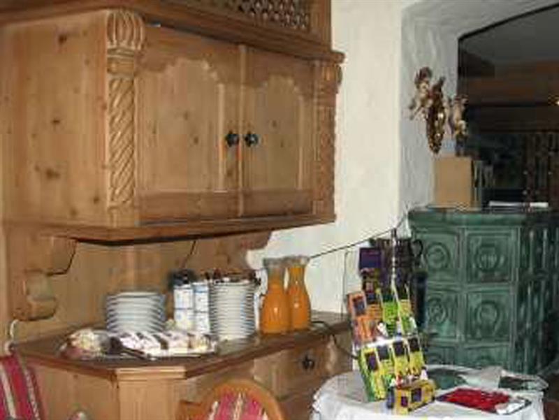 Hotel Alpenstolz