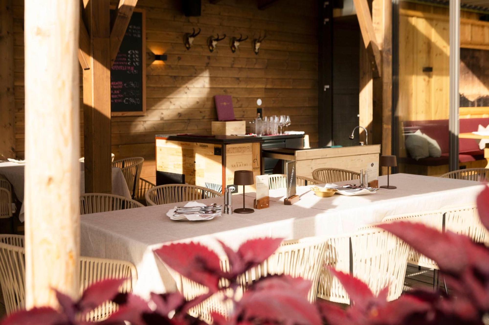 Alpenstolz Hotel 3*